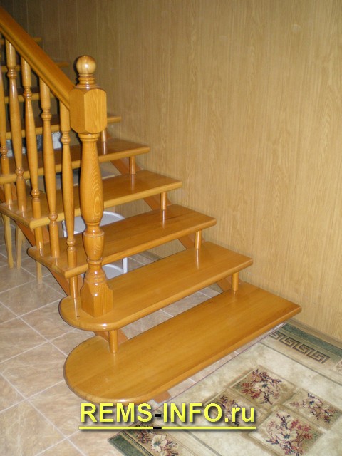 Фото лестницы в доме.