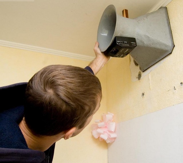 Как проверить вентиляцию в квартире - подсчет количества воздуха анемометром.