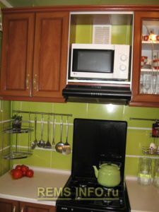 Кухня фисташкового цвета3