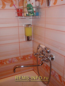 Ремонт маленькой ванной комнаты фото44