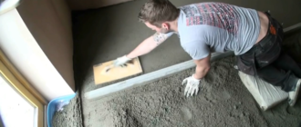 Укладка и выравнивание цементно-песчаной стяжки
