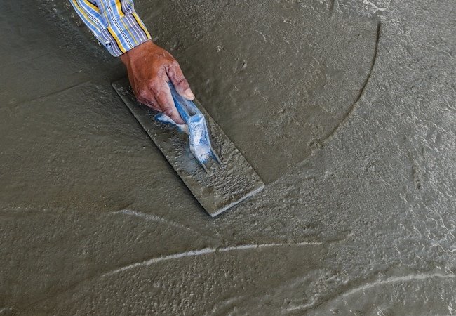 Как залить цементным раствором двор тощий бетон м150 что это